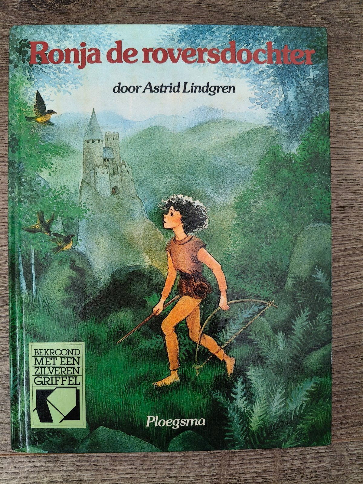 Ronja de roversdochter - Astrid Lindgren (Hardcover), Gelezen, Fictie algemeen, Verzenden, Astrid Lindgren
