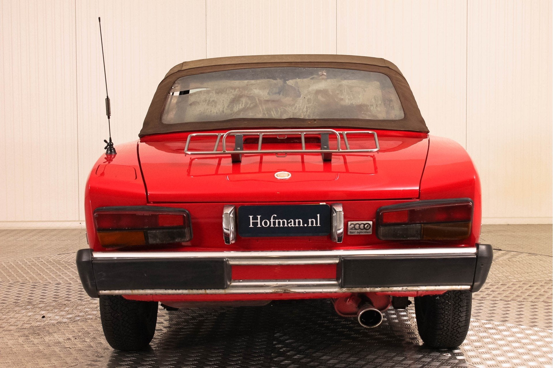 Fiat 124 Spider 2000 injectie (bj 1981), Achterwielaandrijving, 4 cilinders, Cabriolet, Bedrijf
