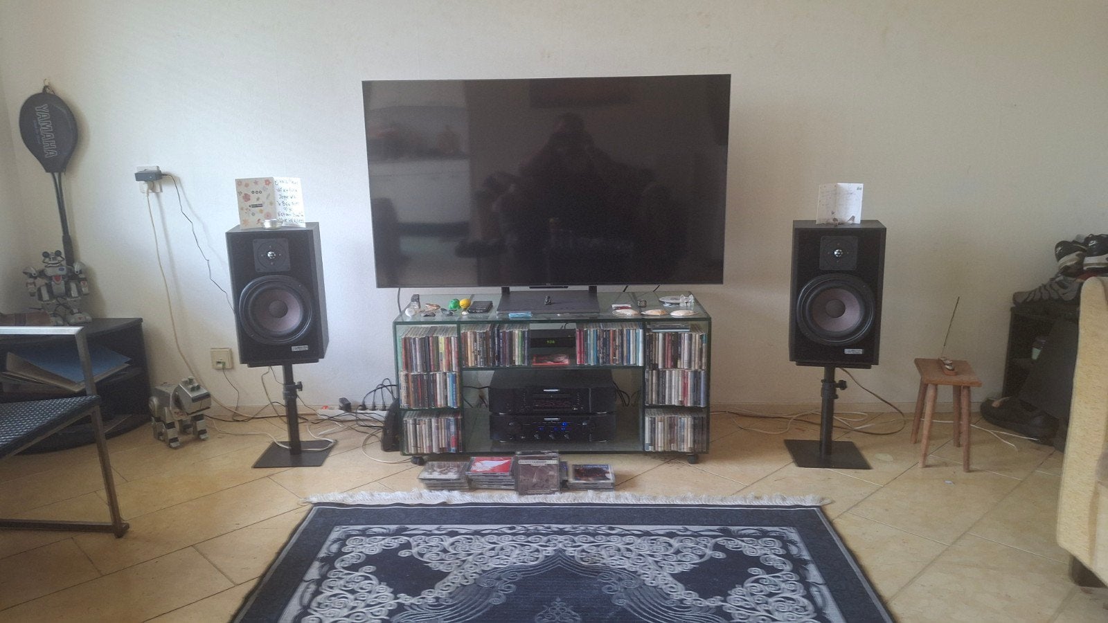 Gezocht speaker stands tot max 45cm lieft vaste., Ophalen, Overige merken