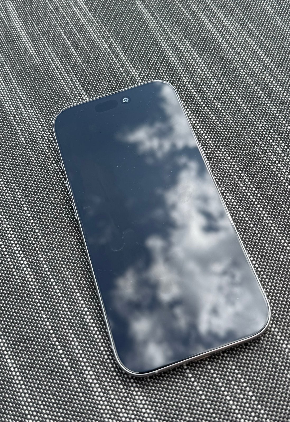iPhone 16 Pro 256GB - Barst achterkant, Face ID defect, Telecommunicatie, Mobiele telefoons | Apple iPhone, Gebruikt, Wit, Ophalen of Verzenden