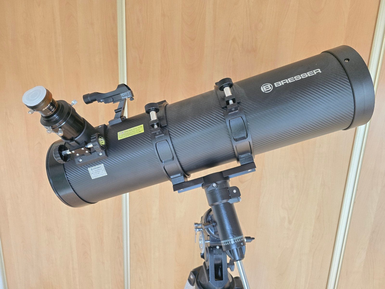 Bresser Pollux 150/750, EQ statief en Celestron oculairset, 80 tot 200 mm, Met statief, Zo goed als nieuw, Spiegeltelescoop (reflector)
