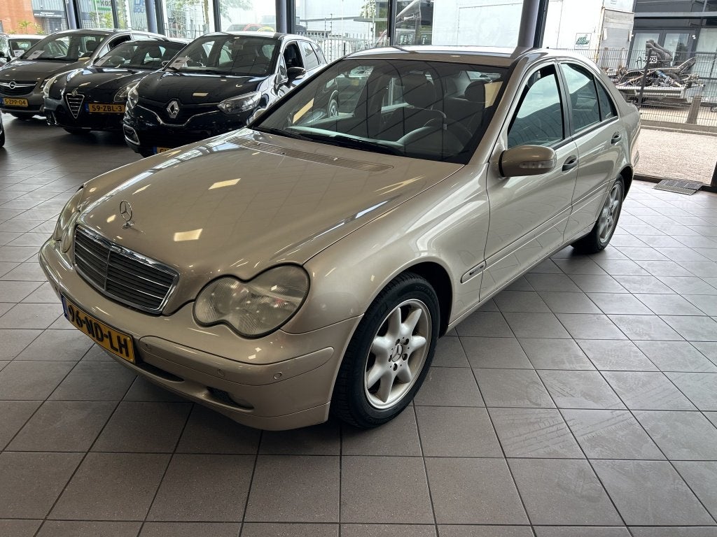 Mercedes-Benz C-Klasse 180 Kompressor Airco 113 DKM BJ 2003, Auto's, Mercedes-Benz, 13 km/l, Gebruikt, 1796 cc, Beige