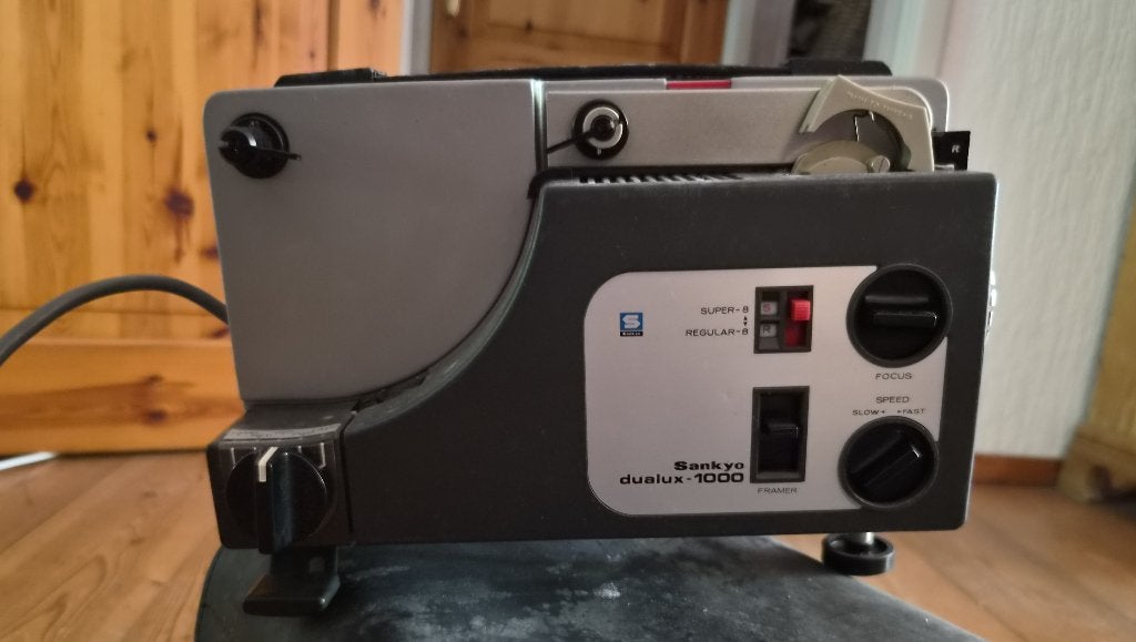 Sankyo dualux-1000 filmprojector, Ophalen, 1960 tot 1980, Projector