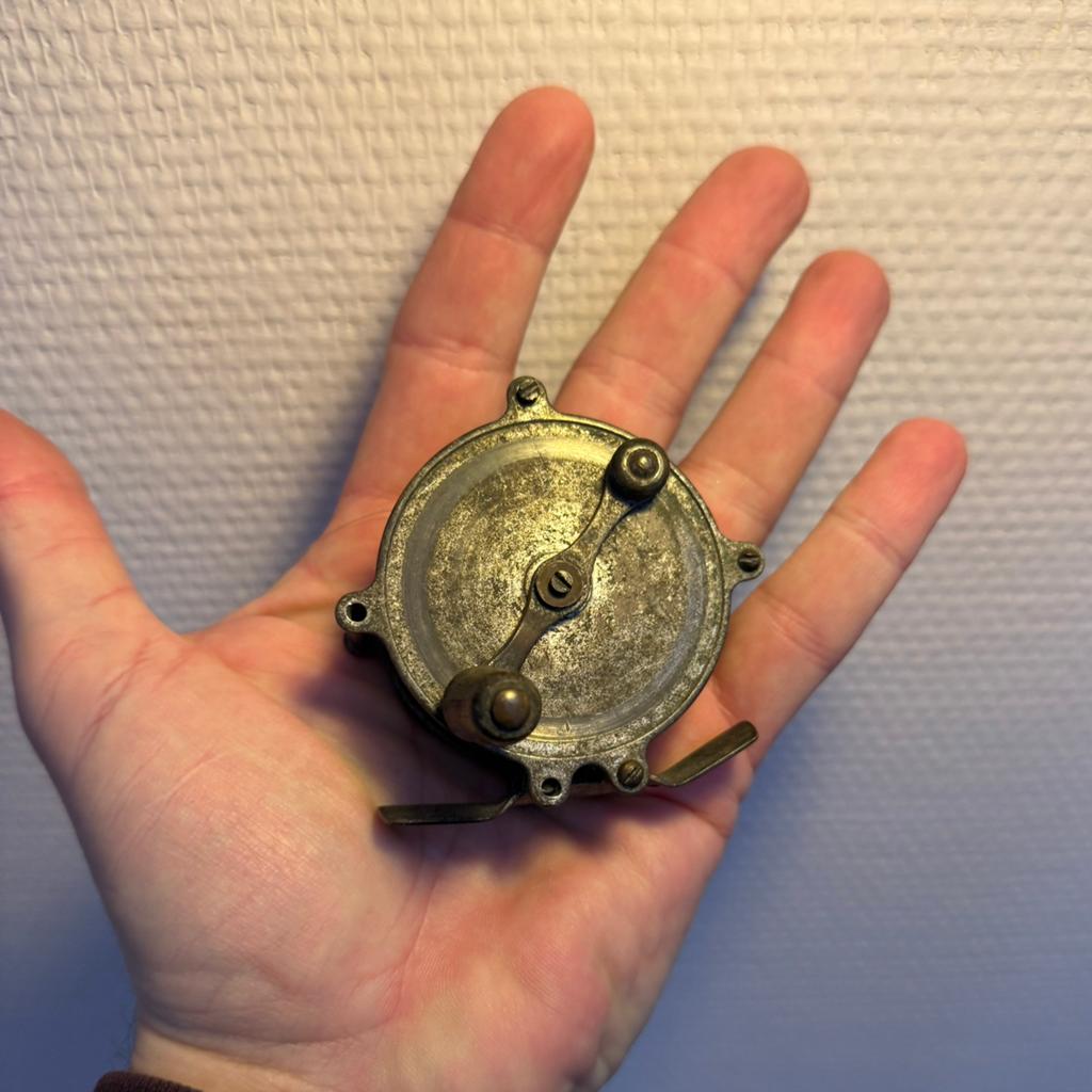 Oude antieke vintage werpmolen hengelsport vissen, Ophalen of Verzenden