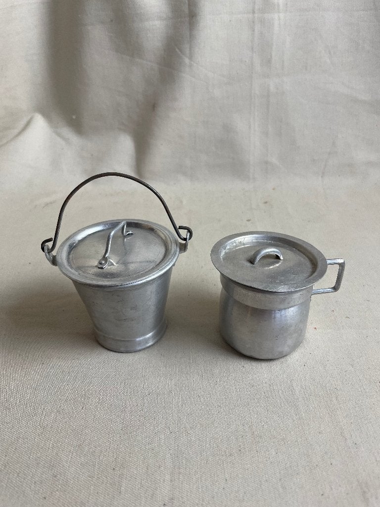 Vintage poppenservies aluminium emmer en kannetje, Ophalen of Verzenden