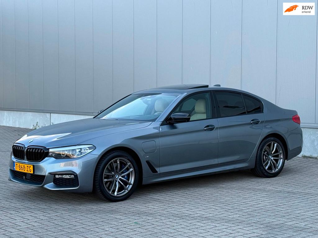 BMW 5-serie 530e iPerformance High Executive PANO, 1998 cc, Achterwielaandrijving, Gebruikt, 4 cilinders