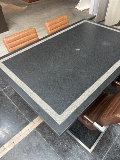 Tuintafel natuursteen -170 x 110 x 74 cm - showroommodel, Ophalen, Gebruikt, Rechthoekig, Overige materialen