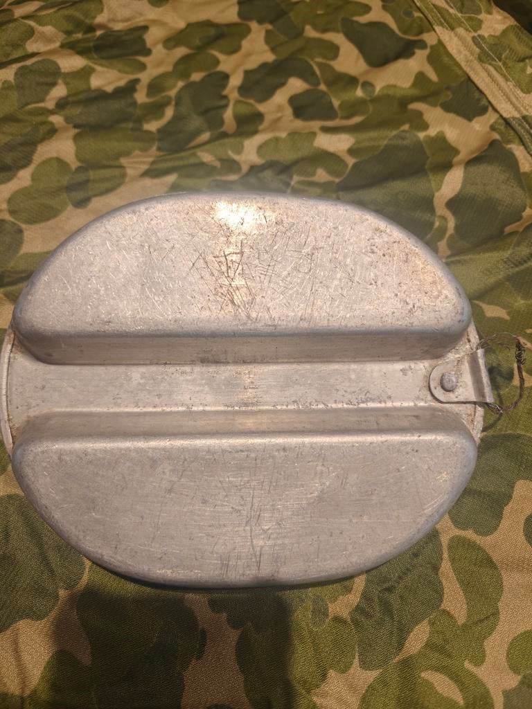 US ww2 mestin deksel named ( 1 ), Verzamelen, Militaria | Tweede Wereldoorlog, Ophalen of Verzenden, Overige soorten, Amerika