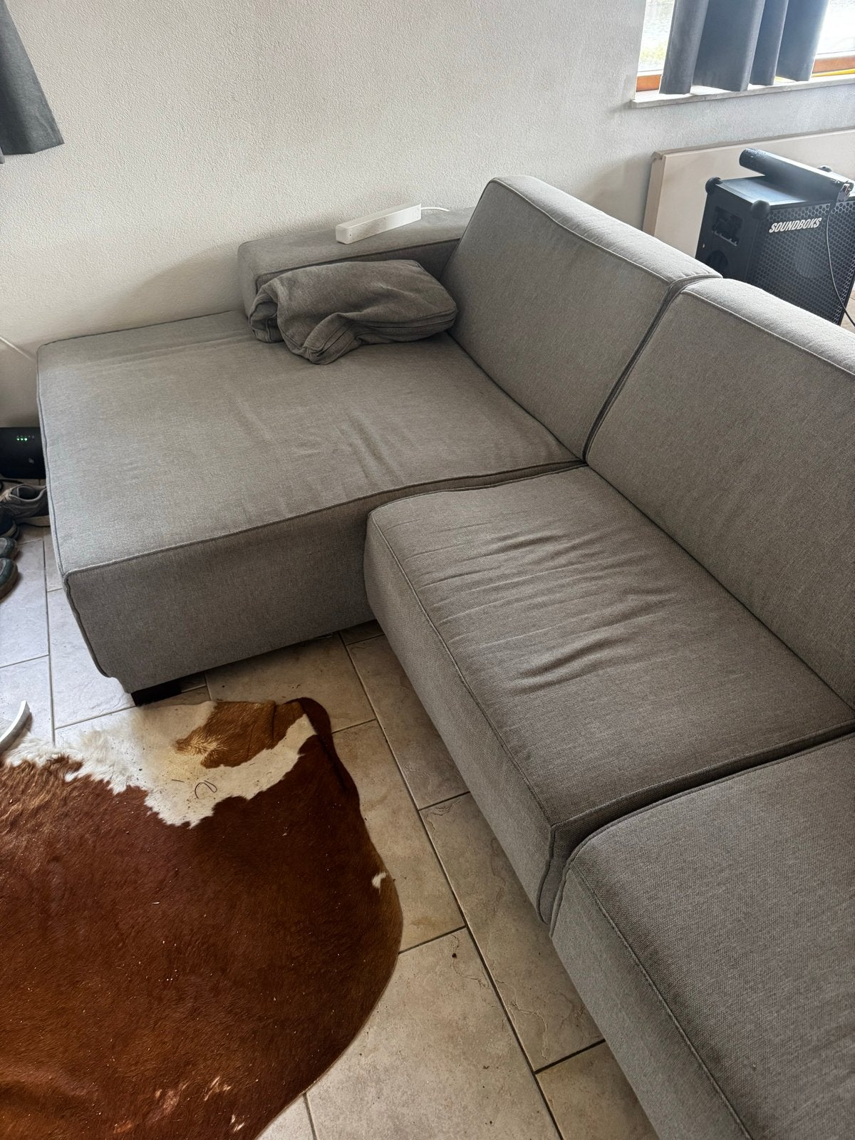 Comfortabele grijze hoekbank - perfect voor ontspanning, 250 tot 300 cm, Gebruikt, 100 tot 125 cm, Hoekbank