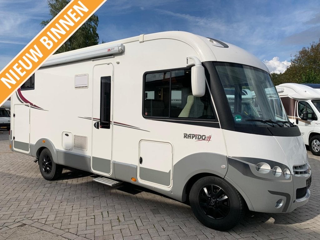 Rapido 855F Enkele Bedden Hefbed 82000km 2017 Euro 6, Caravans en Kamperen, Campers, Fiat, Bedrijf, Rapido, Half-integraal