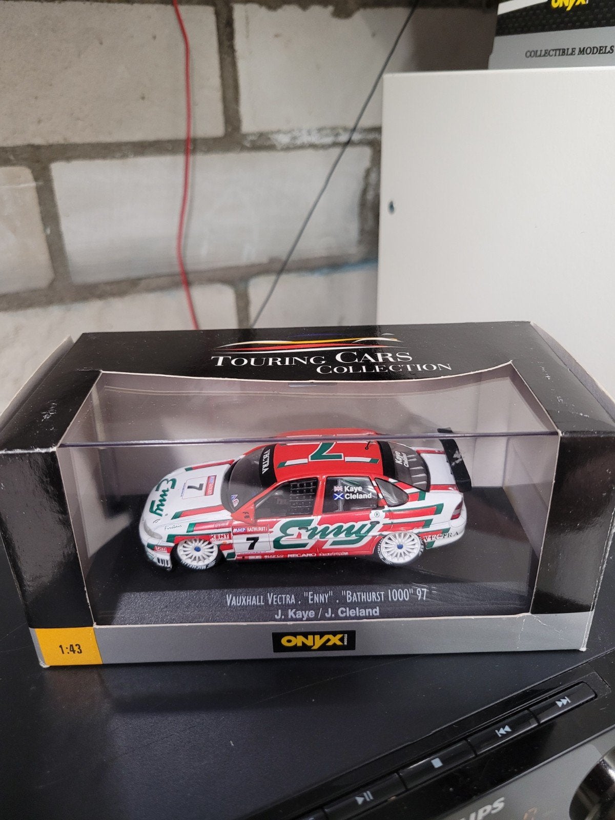 opel vectra onyx 1:43 XT086, Hobby en Vrije tijd, Modelauto's | 1:43, Ophalen of Verzenden, Zo goed als nieuw, Auto, Overige merken
