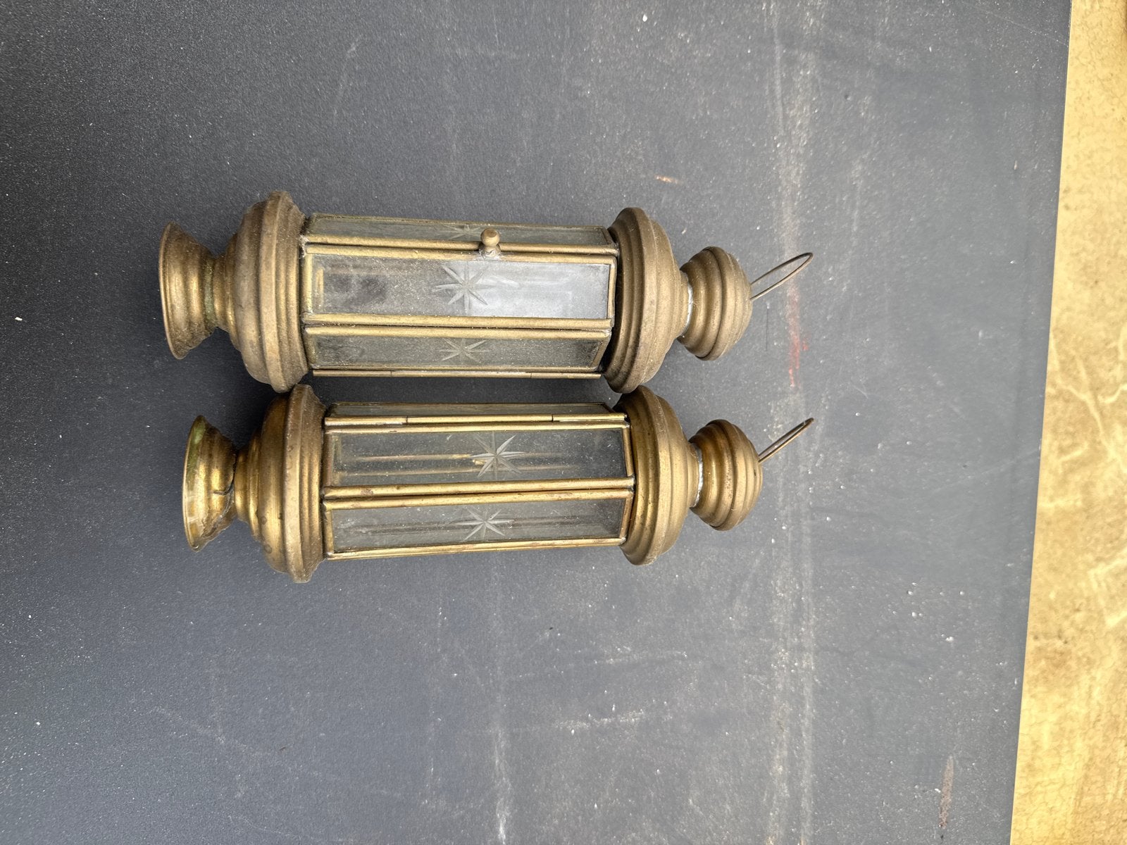Set van 2 Antieke Messing Lantaarns met Gegraveerd Glas, Ophalen of Verzenden