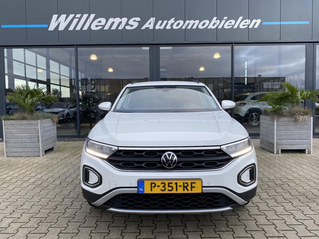 Volkswagen T-Roc 1.5 TSI Life Business Trekhaak, Camera & Ap, Auto's, Volkswagen, Stof, 4 cilinders, Wit, Bedrijf