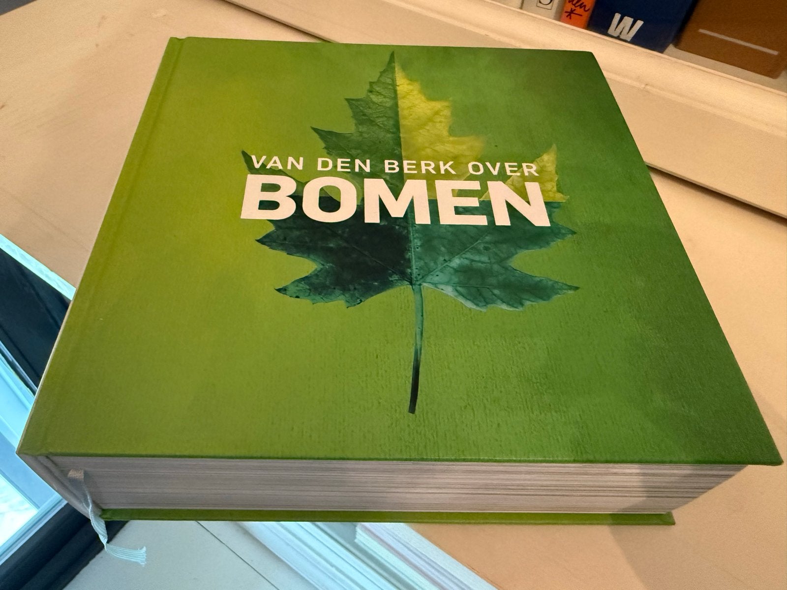 Van den Berk over Bomen - Prachtig naslagwerk, Ophalen of Verzenden, Nieuw, Tuinieren en Tuinplanten