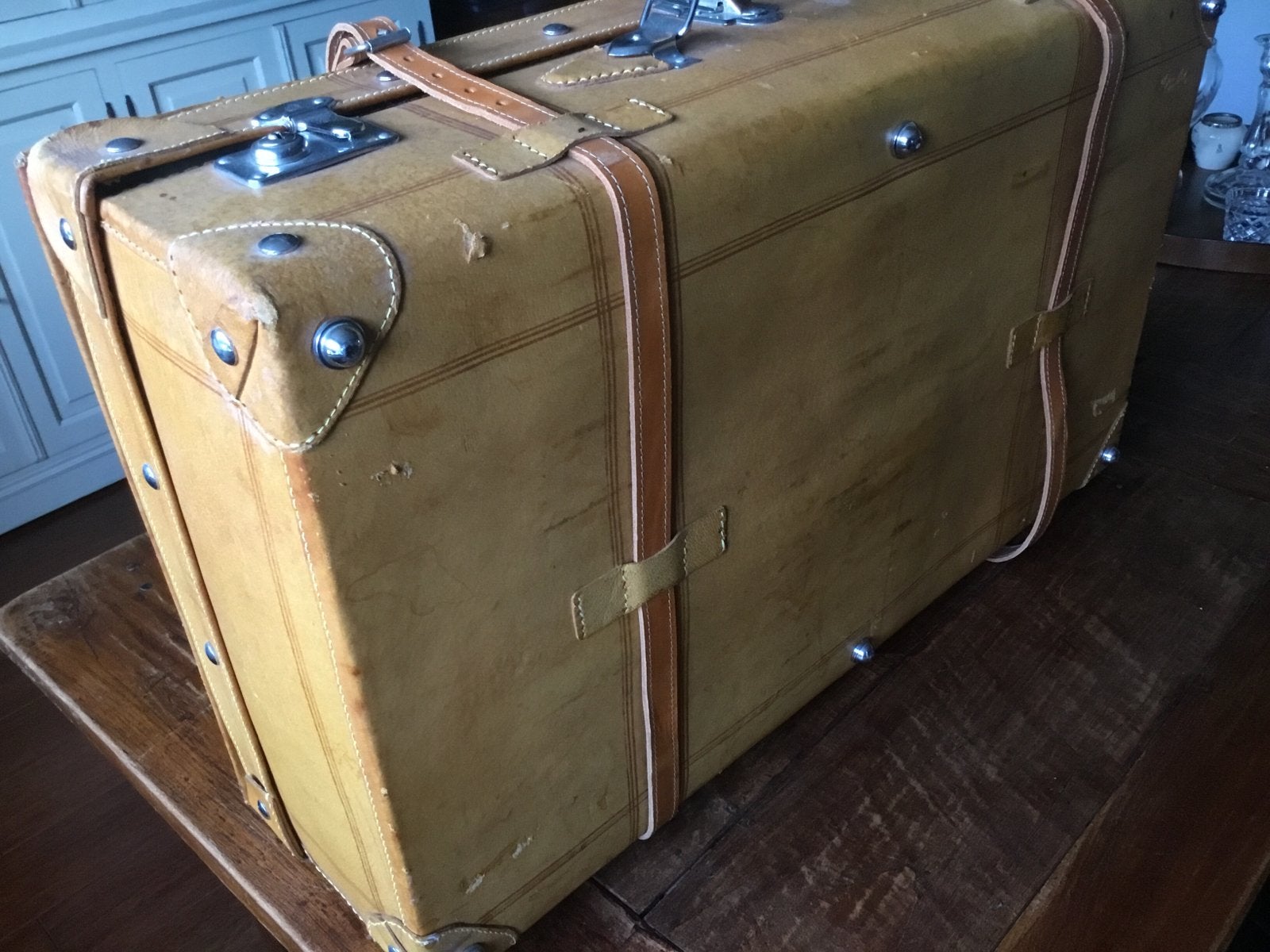 Vintage Koffer - Authentiek Reiskoffer met Leren Banden, Ophalen of Verzenden