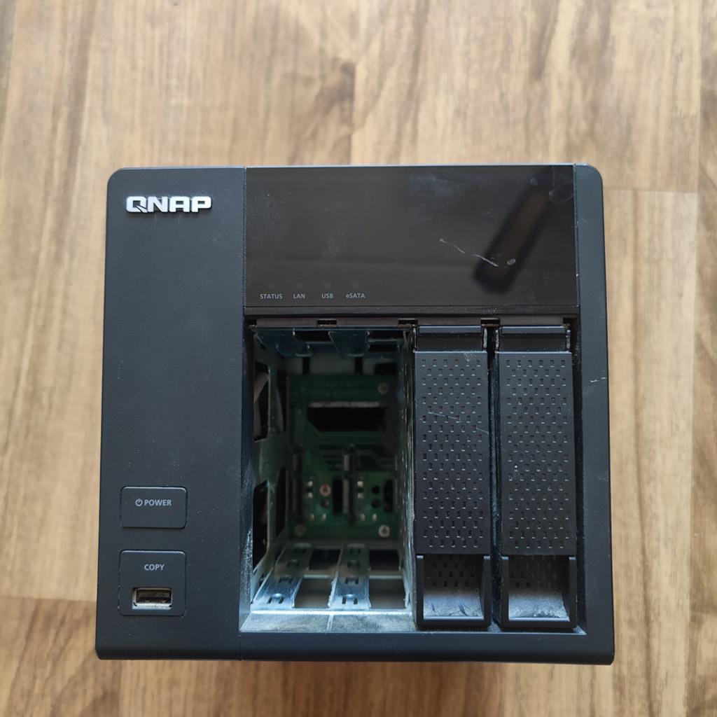 QNAP TS-412 NAS Server - 4-bay (exclusief HDD's), Computers en Software, Ophalen of Verzenden, Gebruikt