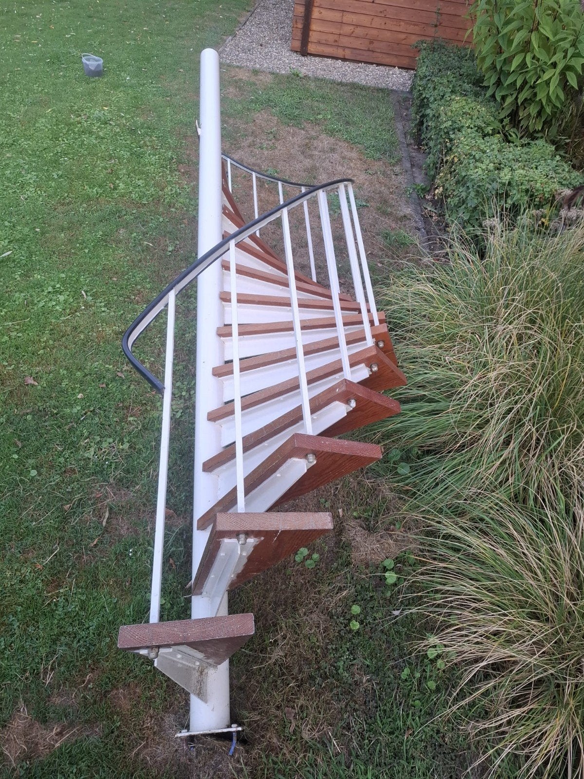 ijzeren wenteltrap  met oregon pine houten treden, Ophalen, 2 tot 4 meter