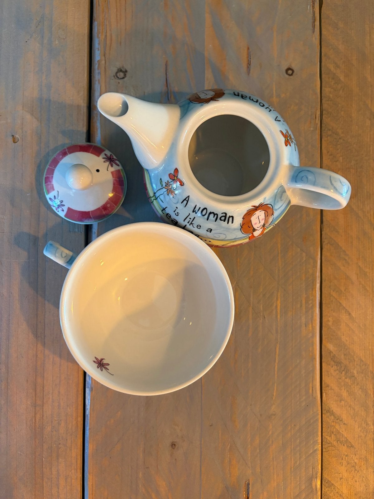 Johnson Brothers "Born to Shop" theepot met kopje, Keramiek, Nieuw, Ophalen of Verzenden, Overige stijlen