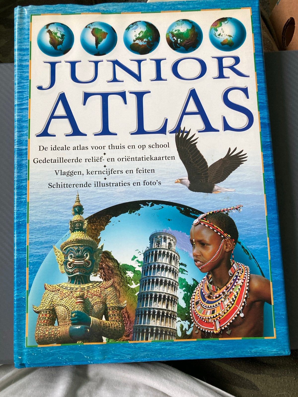 Junior Atlas - De ideale atlas voor thuis en op school, Overige atlassen, 2000 tot heden, Ophalen of Verzenden, Zo goed als nieuw