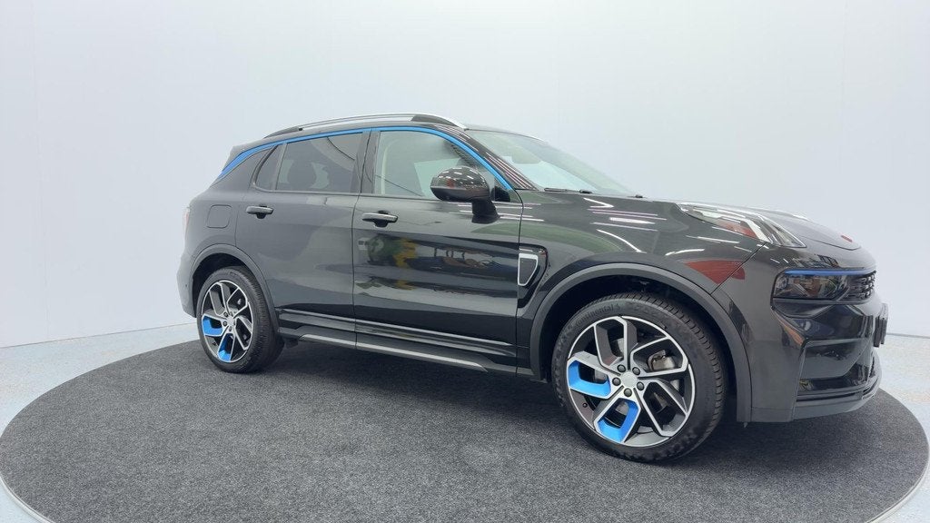 Lynk en Co 01 1.5 MY22 – Zuinig, stijlvol en altijd klaar, Stof, Euro 6, Met garantie (alle), Zwart