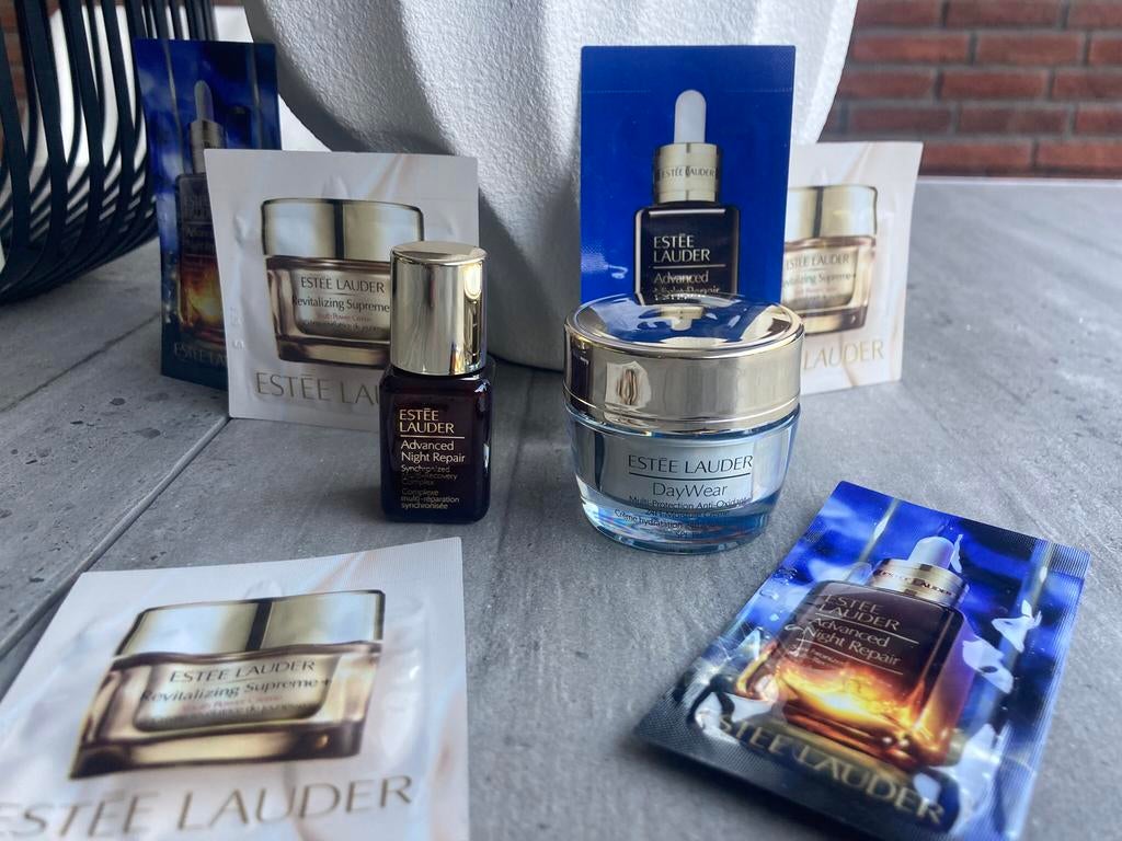 ESTEE LAUDER VERzORGING, Ophalen of Verzenden, Nieuw, Gehele gezicht