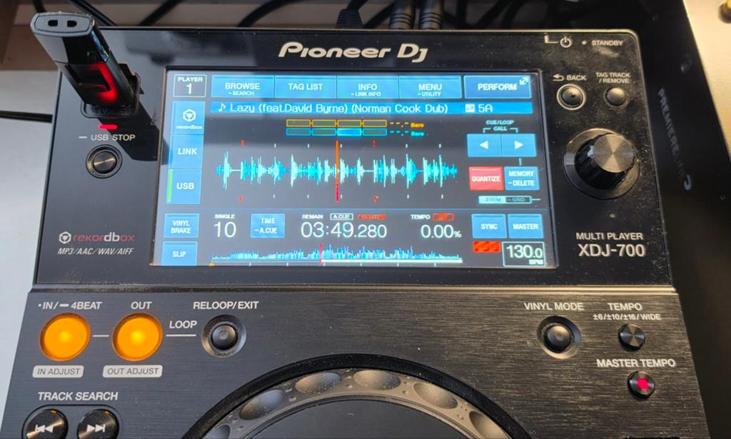 Set van 2 Pioneer XDJ-700 Multi Players - Zo goed als nieuw, Muziek en Instrumenten, Ophalen of Verzenden, Zo goed als nieuw, Dj-set