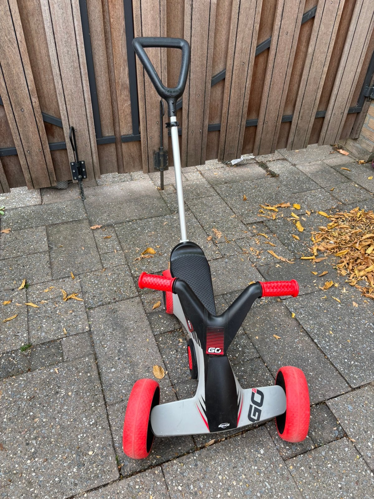 Skelter/loopfiets berg go 2 zwart rood, Kinderen en Baby's, Ophalen, Gebruikt, Berg