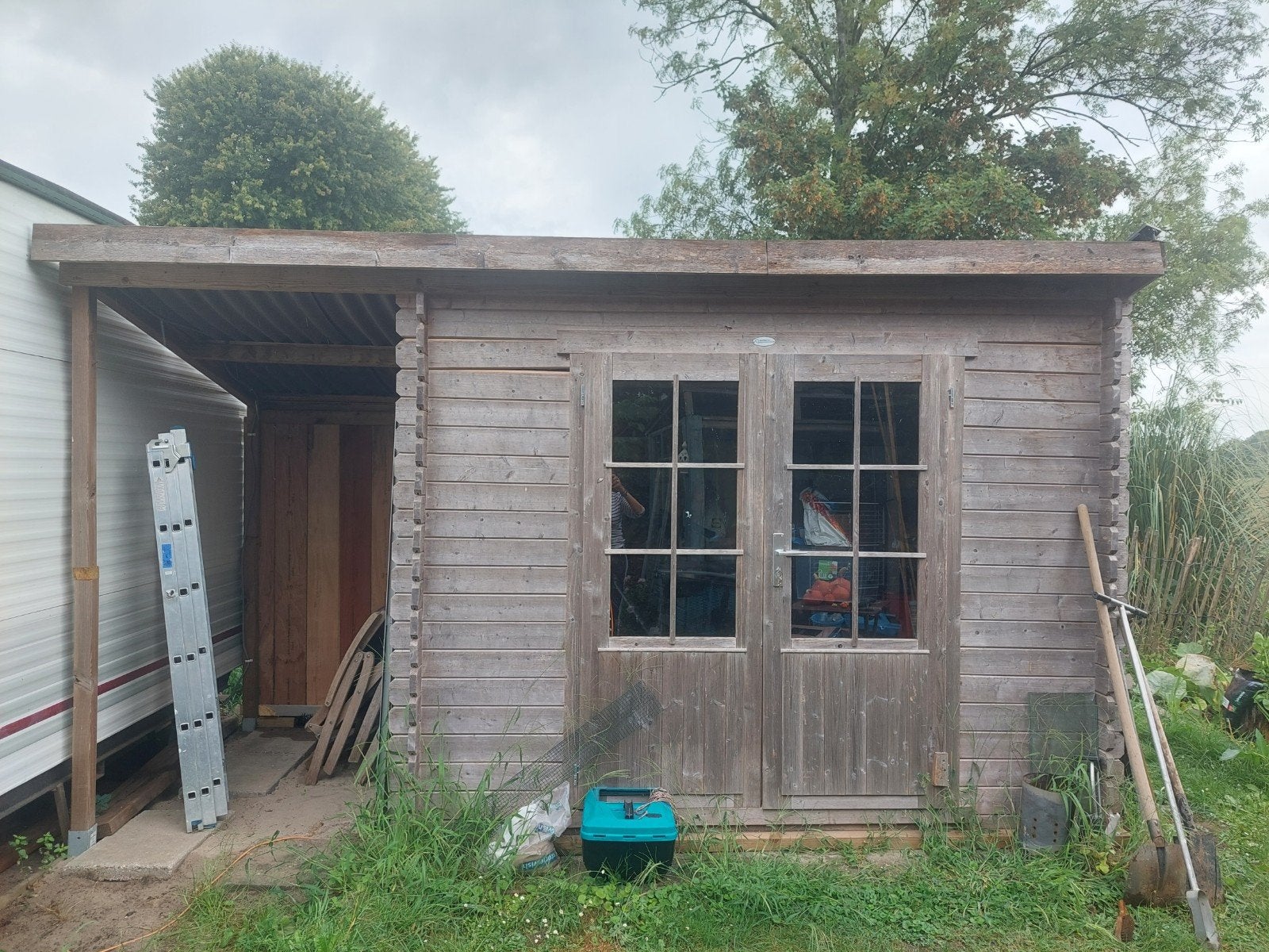 Houten Tuinhuis met Overkapping - Gebruikt, Ophalen, Tuinhuis, 250 tot 500 cm, 2 ramen