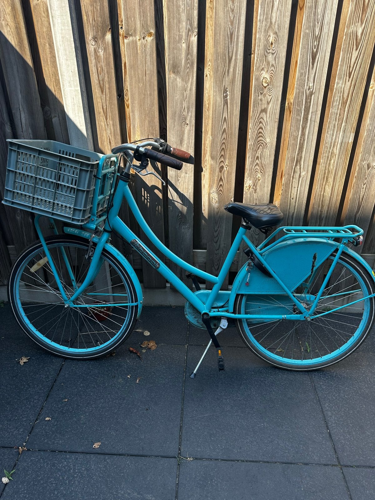 Meisjesfiets 26 inch met mand en terugtraprem, Ophalen of Verzenden, Gebruikt, Terugtraprem, 26 inch of meer
