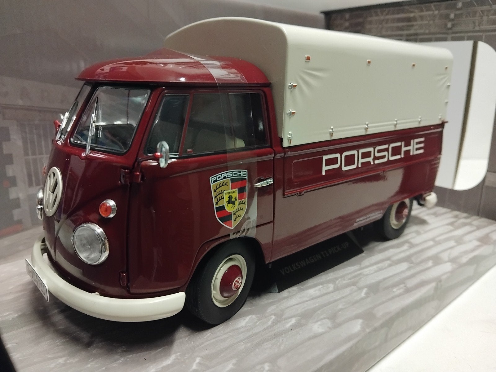 Volkswagen T1 pick up 1950 Porsche Service Solido 1:18 KRD, Ophalen of Verzenden, Zo goed als nieuw, Auto, Overige merken