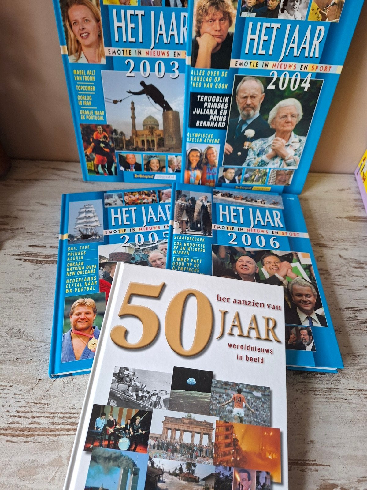 Jaaroverzicht boeken, Boeken, Geschiedenis | Wereld, Ophalen of Verzenden, 20e eeuw of later, Zo goed als nieuw