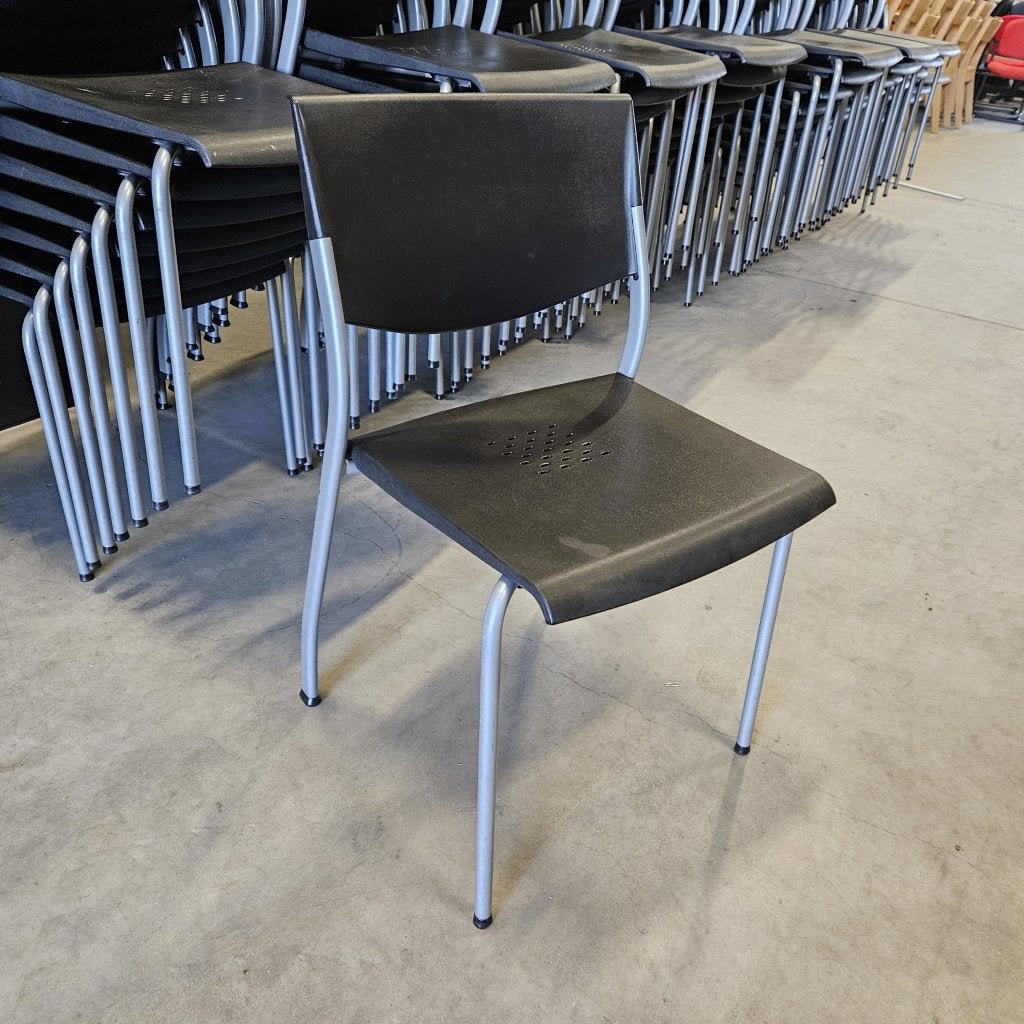 Ahrend kunststof stapelstoel - zwart, Niet ingevuld, Gebruikt, Niet ingevuld, Niet ingevuld