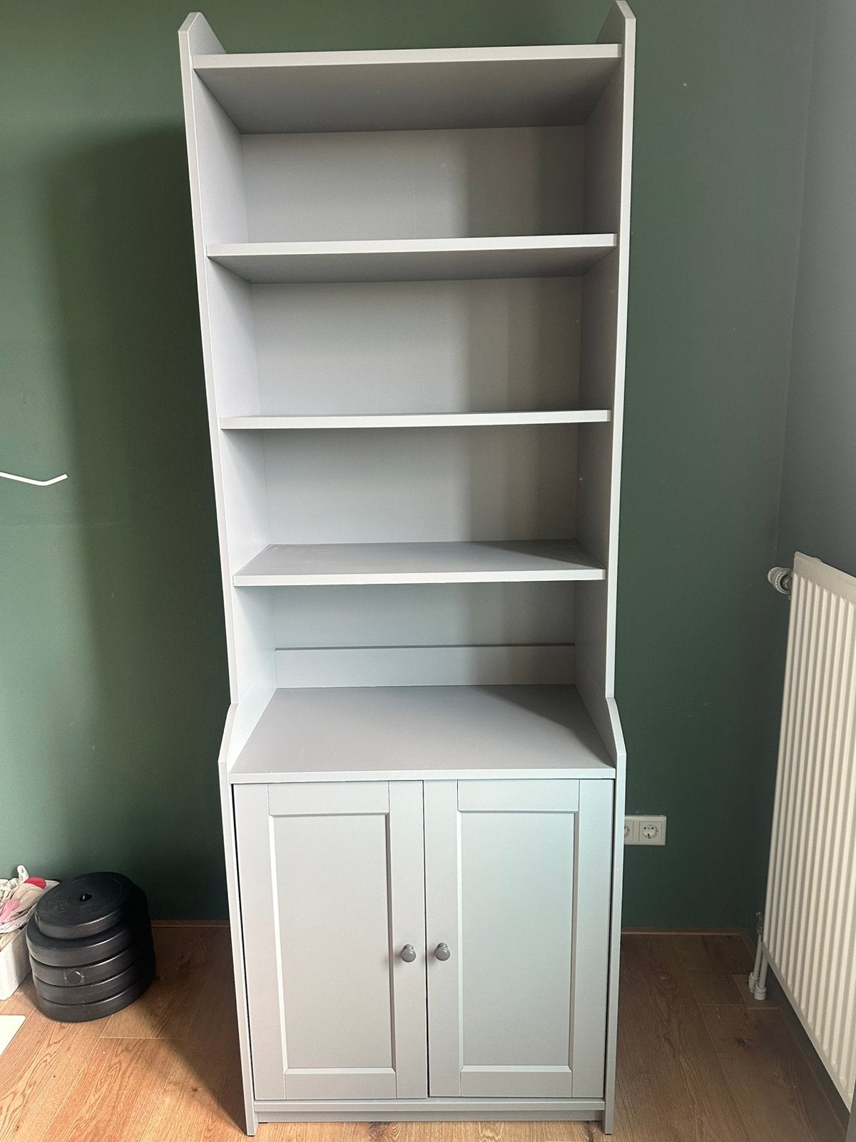 Hauga kast ikea, Ophalen