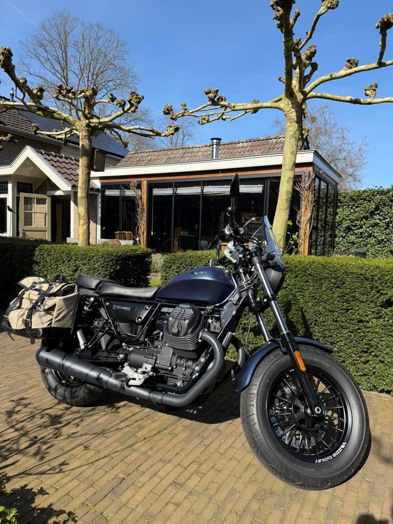 Moto Guzzi V9 Bobber | 2018 | Slechts 5.416 km | Topstaat, Motoren, Motoren | Moto Guzzi, 2 cilinders, Motorrijbewijs A, Gebruikt
