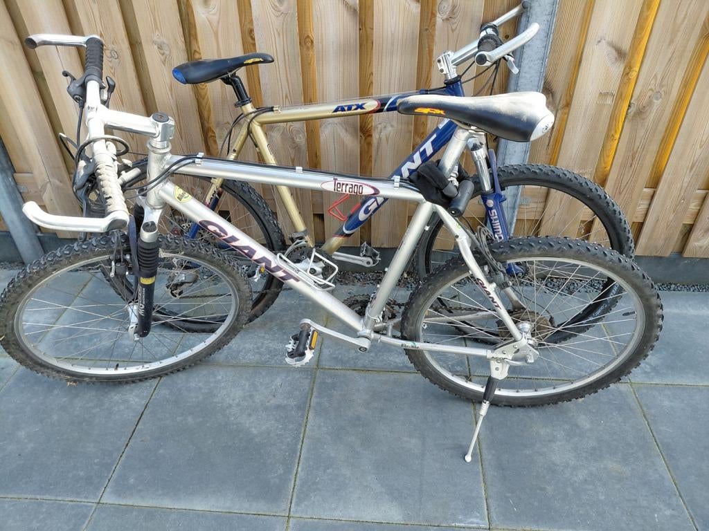 2x Giant Mountainbikes - Opknappers, Fietsen en Brommers, Fietsen | Mountainbikes en ATB, Gebruikt, Giant, Ophalen