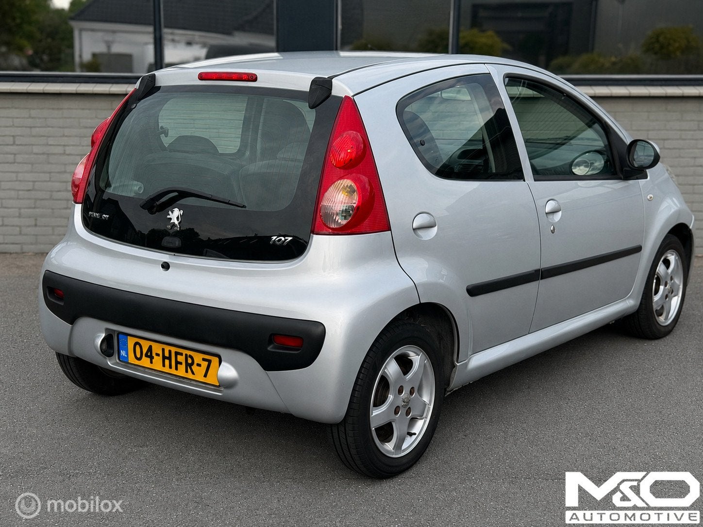 Peugeot 107 1.0-12V XR | 83.000 KM | 5-DEURS | AIRCO | APK, Voorwielaandrijving, Stof, Gebruikt, Metallic lak