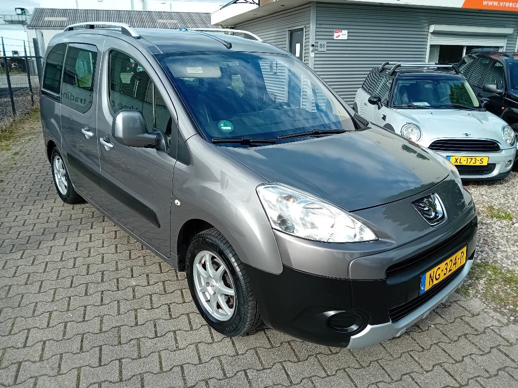 Peugeot Partner 1.6 16V 80KW Tepee 2009 TREKHAAK, Auto's, Peugeot, Bedrijf, Te koop, Partner, ABS, Airbags, Airconditioning, Bluetooth