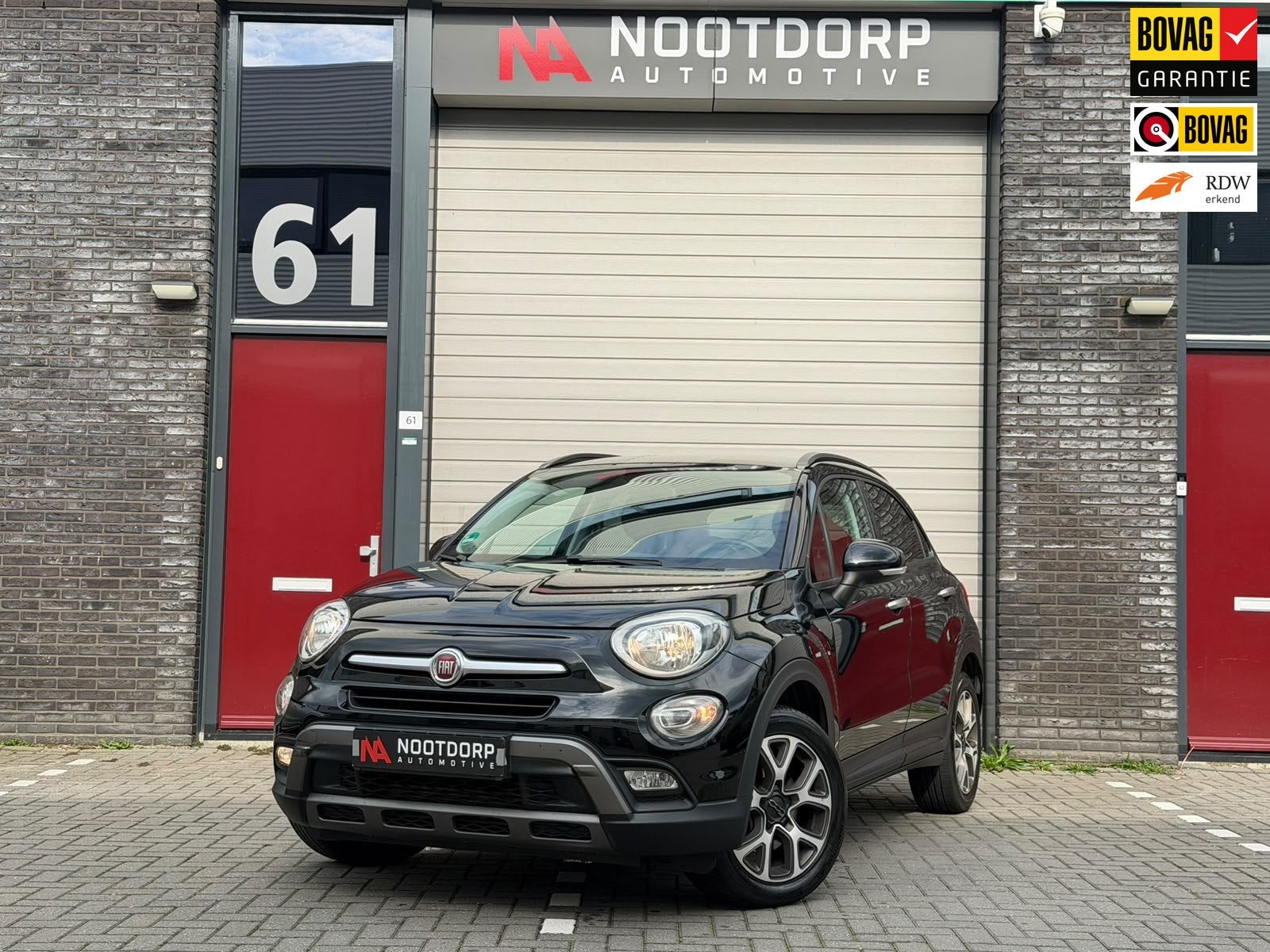 Fiat 500 X Cross 1.4 Turbo MultiAir Cross/LEDER/CRUISE/NAVI, Auto's, Voorwielaandrijving, Dealer onderhouden, 500X, Zwart