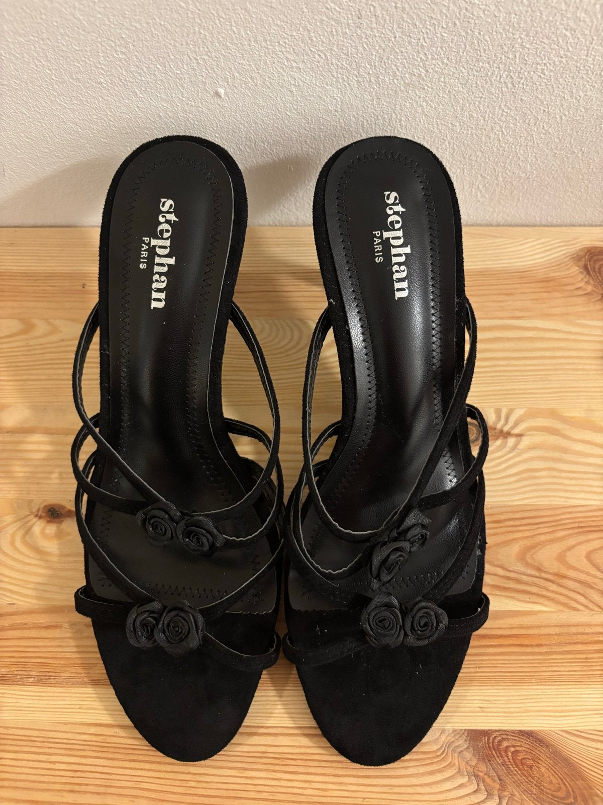 Nieuwe zwarte sandalen met hak - Maat 39, Zwart, Nieuw, Sandalen of Muiltjes, Ophalen of Verzenden