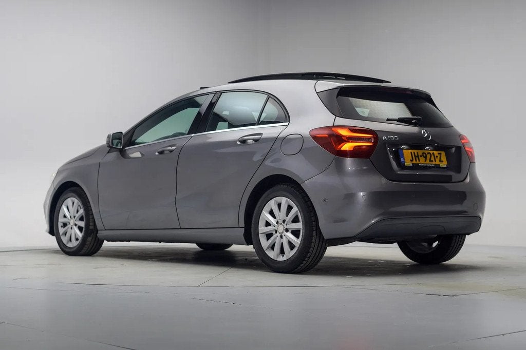 Mercedes-Benz A-Klasse 160 Ambition [ Panorama LED Navi Spor, Auto's, Gebruikt, 4 cilinders, Lichtsensor, Bedrijf