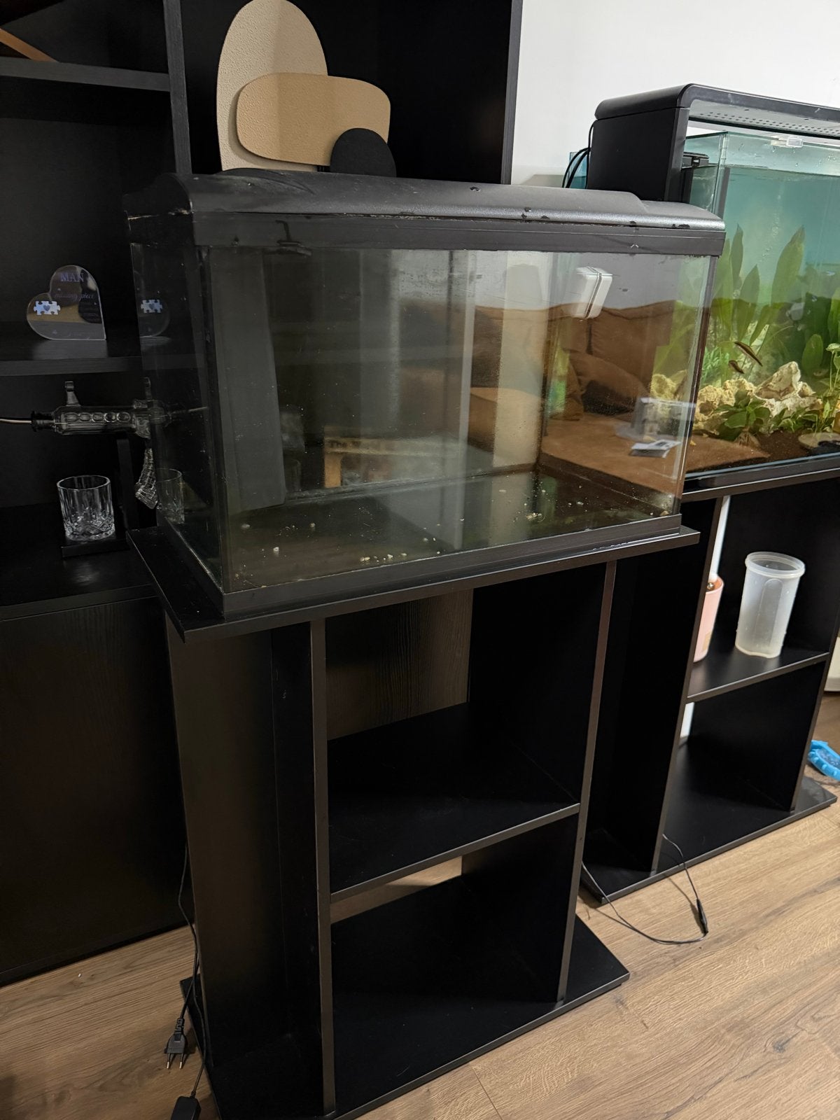 Leeg aquarium met bijbehorende kast, Ophalen, Zo goed als nieuw, Leeg aquarium