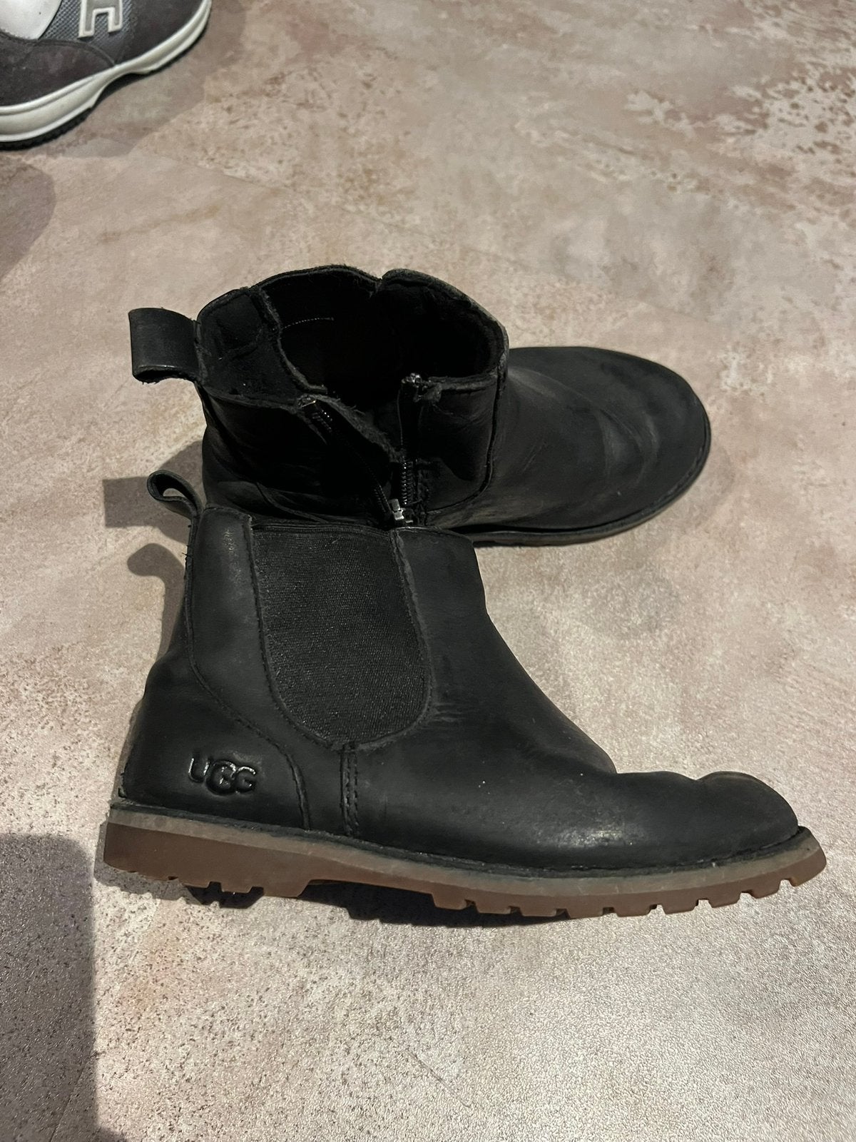 UGG laarzen met bont maat 27,5 origineel zgan, UGG, Ophalen of Verzenden, Jongen, Laarzen