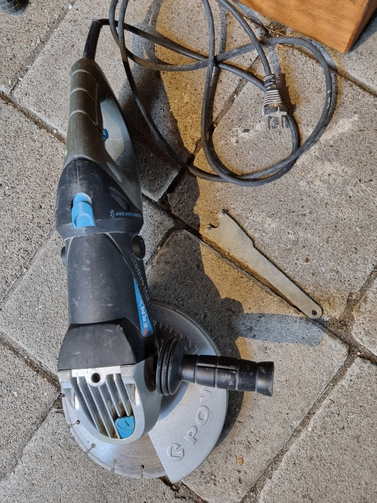 Haakse slijper, ferm.power grinder, Ophalen, Minder dan 700 watt, Haakse handslijpmachine