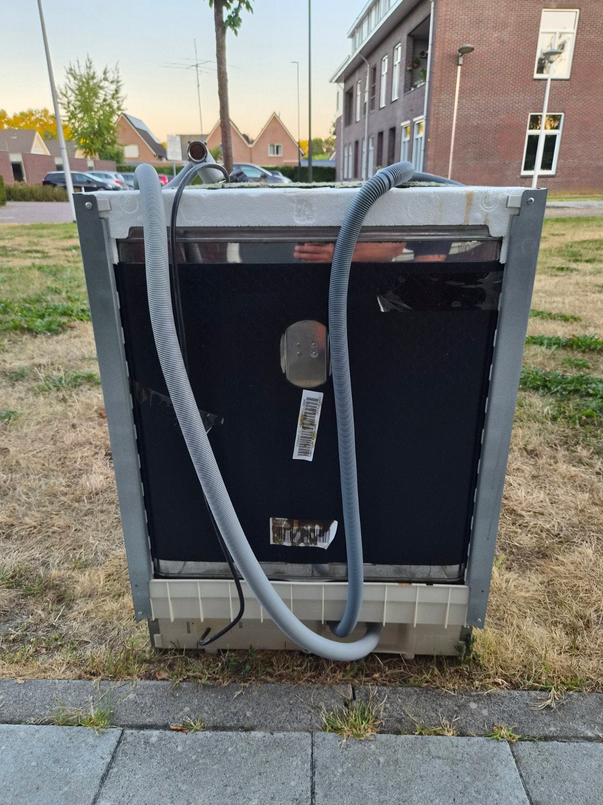 Vaatwasser Indesit EDIFP 28T9 A (defecte inlaatklep), Witgoed en Apparatuur, Vaatwasmachines, Ophalen, Gebruikt, Minder dan 85 cm