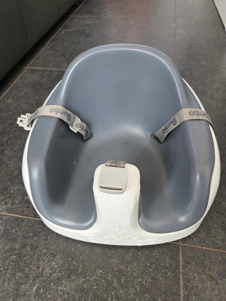 Bumbo baby zitje, Ophalen of Verzenden, Zo goed als nieuw, Overige typen, Gordel(s)