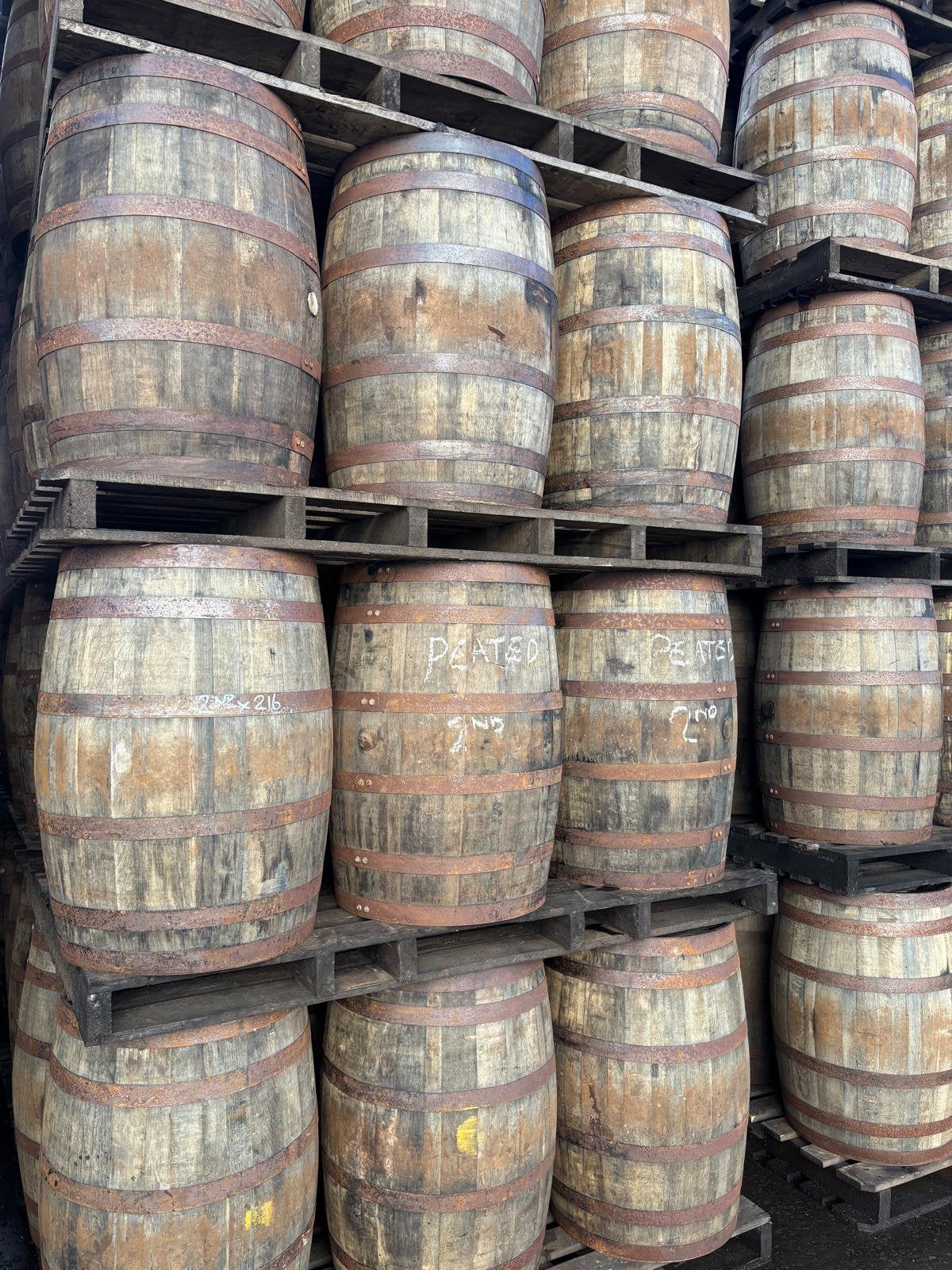 Regenton | Wijnvat | Whiskyvat | Eiken vat | Statafel, Tuin en Terras, Regentonnen, Ophalen, 150 liter of meer, Zo goed als nieuw
