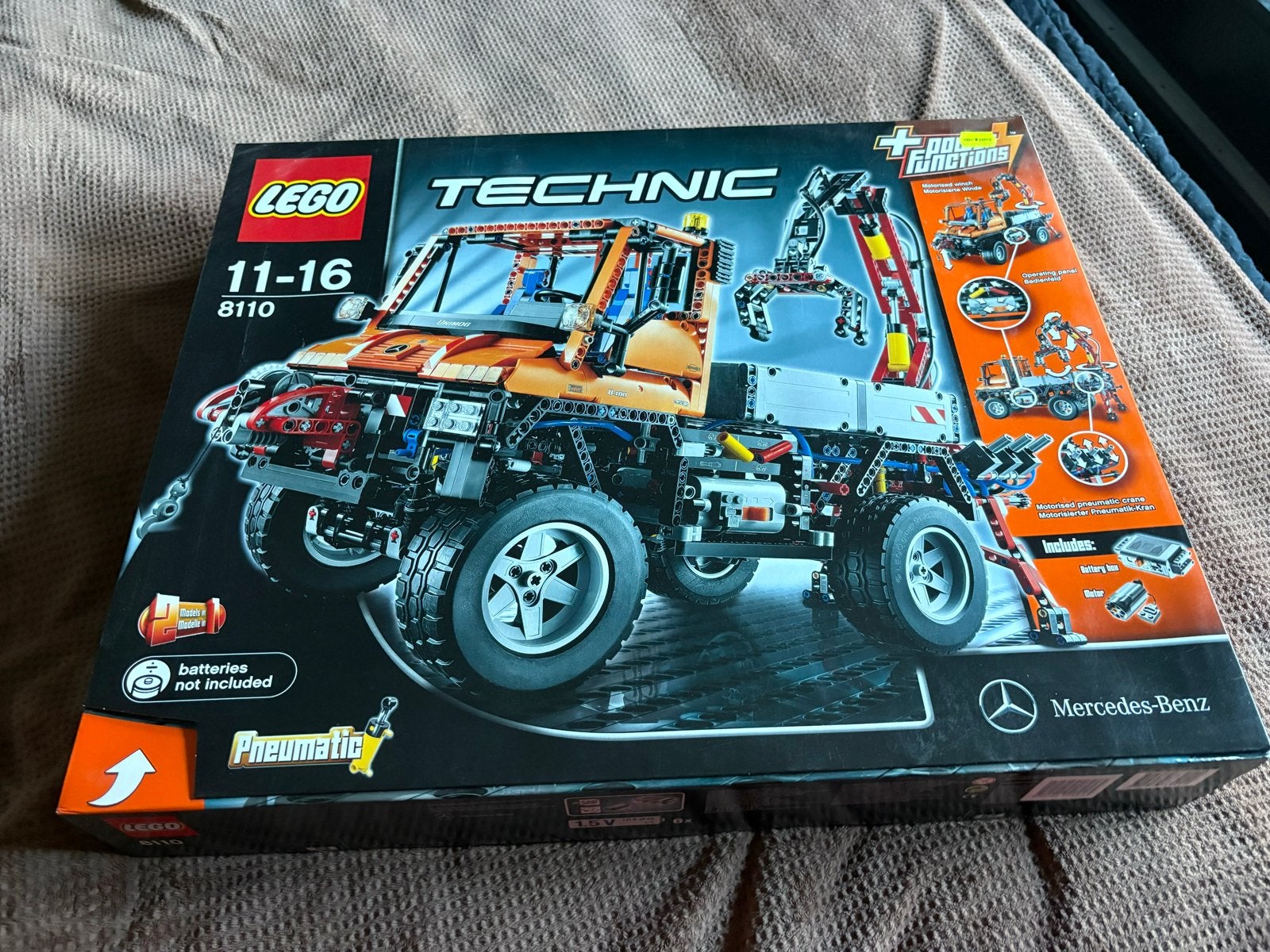 Lego Technic 8110 Mercedes-Benz Unimog U 400, Ophalen of Verzenden, Zo goed als nieuw, Overige merken