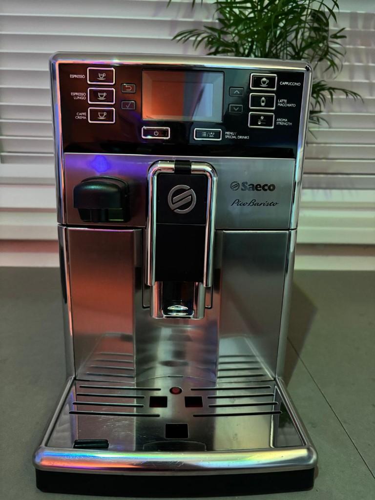 Saeco PicoBaristo HD8925/01 + 2 Filters!, Ophalen, Gebruikt, Koffiemachine, 4 tot 10 kopjes