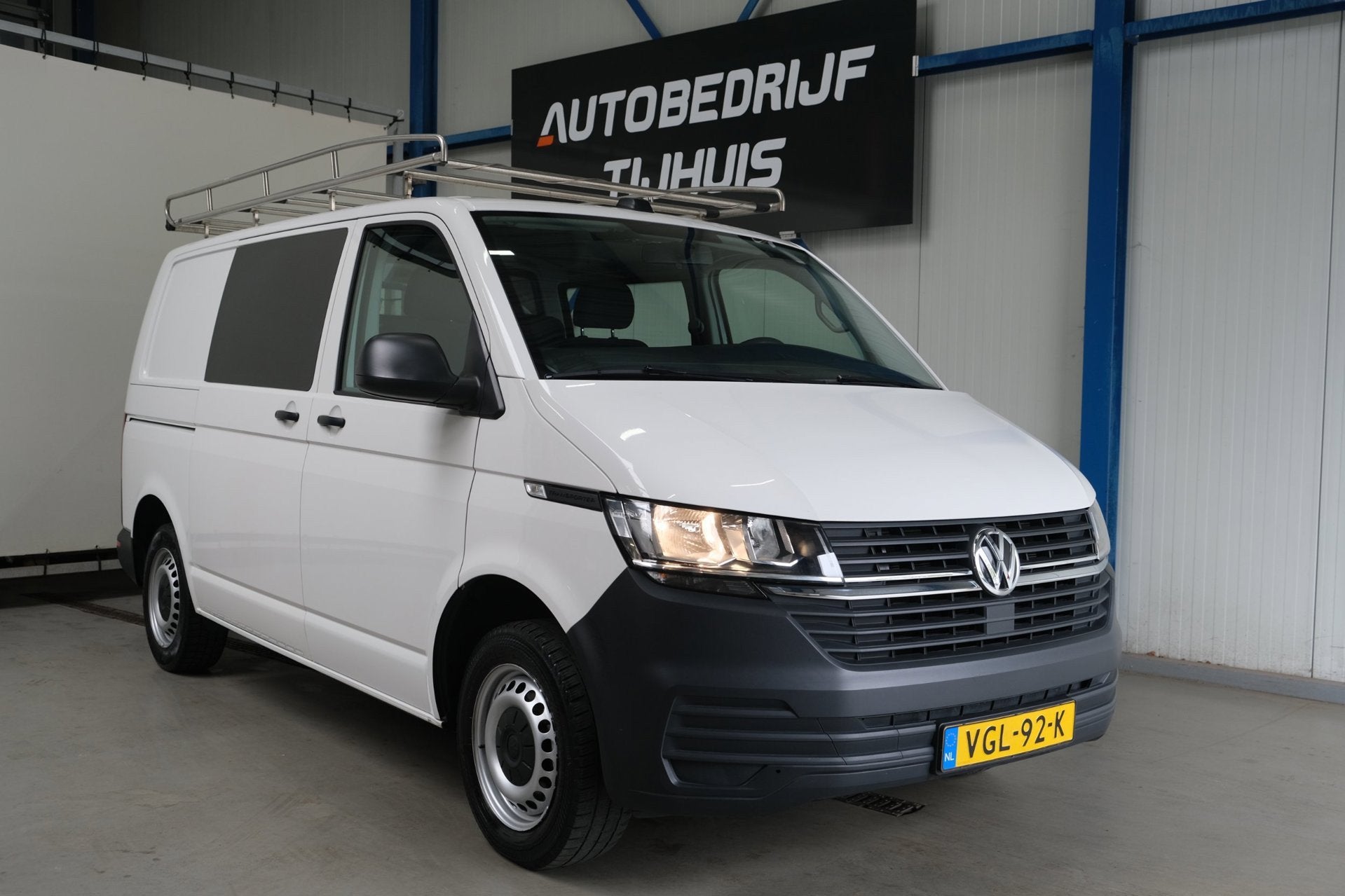 Volkswagen Transporter 2.0 TDI L1H1 26 DC - N.A.P. Airco, Cr, Voorwielaandrijving, Dealer onderhouden, Gebruikt, Euro 6