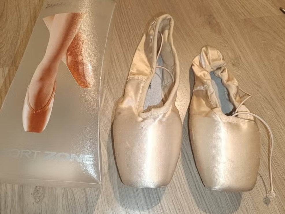 Spitzen maat 38 C ongebruikt ballet schoenen sportzone, Schoenen, Nieuw, Ophalen of Verzenden